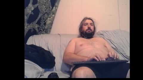 Snapshot of slimdizzy64 chatting on 10, 11, 2025 slave drew or slut online show from 10, 11, 2025