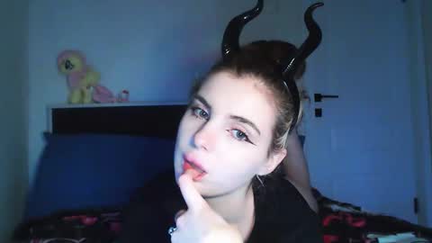 sloomonata online show from 1, 11, 2025