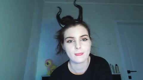 sloomonata online show from 2, 11, 2025