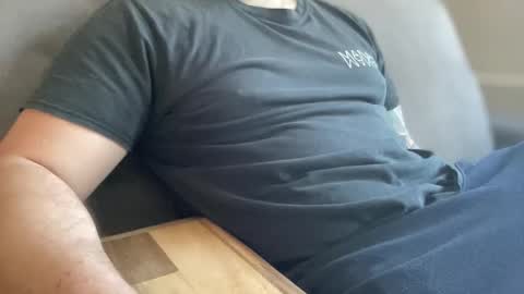 Snapshot of slovakman69 chatting on 18, 11, 2025 just chillin online show from 18, 11, 2025