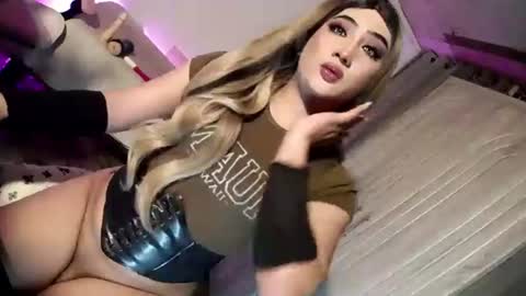 Snapshot of slut_bigcock chatting on 17, 7, 2026 Nathalie online show from 17, 7, 2026