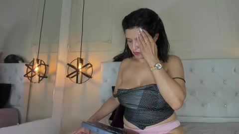 Snapshot of slut_milf1_ chatting on 24, 2, 2025 Luna online show from 24, 2, 2025