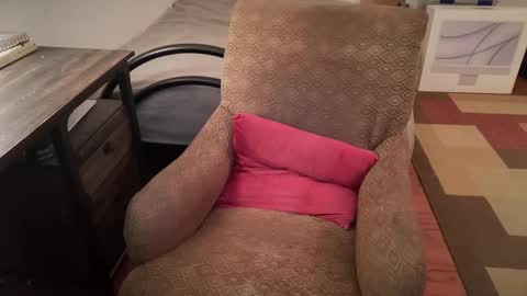 Snapshot of slut_slave_cfnm chatting on 1, 12, 2024 slut online show from 1, 12, 2024