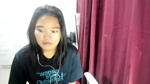 Snapshot of slutgirl27884425 chatting on 2, 3, 2026 ANGELICA online show from 2, 3, 2026