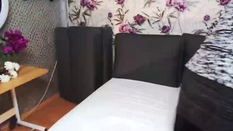 Snapshot of slutishmami chatting on 27, 5, 2026 slutihmami online show from 27, 5, 2026