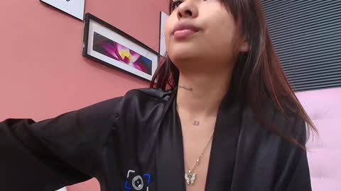 Snapshot of slutlittlecamila chatting on 12, 12, 2024 CAMILA online show from 12, 12, 2024