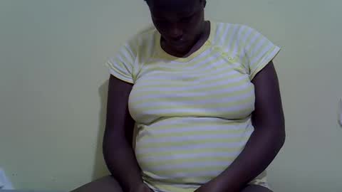 Snapshot of slutmeoutbb chatting on 10, 3, 2025 slutmeoutbb online show from 10, 3, 2025