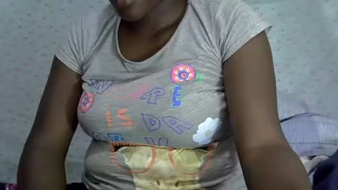 Snapshot of slutmeoutbb chatting on 18, 9, 2025 slutmeoutbb online show from 18, 9, 2025