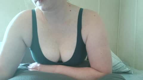 Slutty redhead3 online show from 25, 6, 2026
