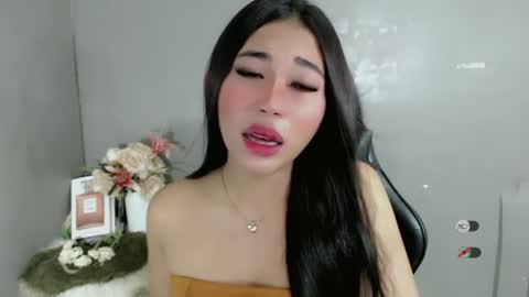 Snapshot of slutty_shanin chatting on 26, 2, 2025 SHANIN online show from 26, 2, 2025