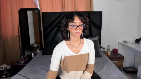 Snapshot of slutty_venus7 chatting on 9, 7, 2026 slutty_venus7 online show from 9, 7, 2026