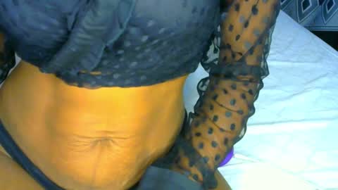 Snapshot of sluttysam_ chatting on 19, 1, 2026 Sexyslutt online show from 19, 1, 2026