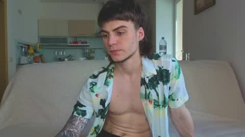 Snapshot of sly_gus chatting on 26, 5, 2026 Gus online show from 26, 5, 2026