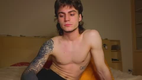Snapshot of sly_gus chatting on 24, 6, 2026 Gus online show from 24, 6, 2026