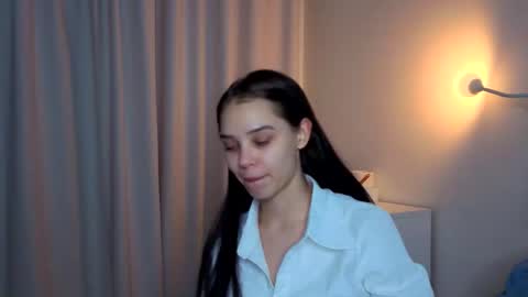 Lily online show from 3, 12, 2025