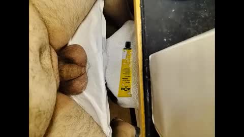 Snapshot of small_1986 chatting on 20, 12, 2024 transmisin gratuita bajo demanda free broadcast on demand online show from 20, 12, 2024