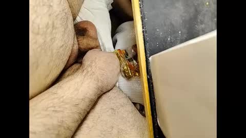 Snapshot of small_1986 chatting on 28, 12, 2024 transmisin gratuita bajo demanda free broadcast on demand online show from 28, 12, 2024