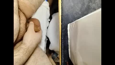 Snapshot of small_1986 chatting on 6, 1, 2025 transmisin gratuita bajo demanda free broadcast on demand online show from 6, 1, 2025