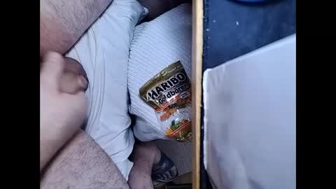 Snapshot of small_1986 chatting on 9, 1, 2025 transmisin gratuita bajo demanda free broadcast on demand online show from 9, 1, 2025