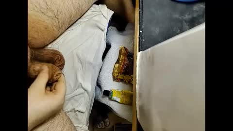 Snapshot of small_1986 chatting on 20, 2, 2025 transmisin gratuita bajo demanda free broadcast on demand online show from 20, 2, 2025