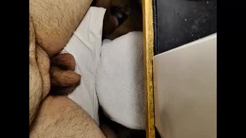 Snapshot of small_1986 chatting on 9, 10, 2025 transmisin gratuita bajo demanda free broadcast on demand online show from 9, 10, 2025