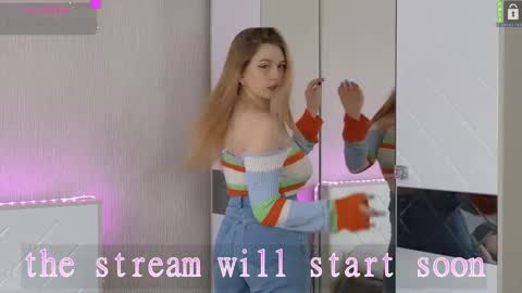 Snapshot of small_blondee chatting on 23, 2, 2025 Emily online show from 23, 2, 2025