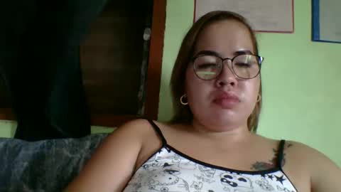 Snapshot of small_boobs59 chatting on 3, 5, 2026 Lovewella online show from 3, 5, 2026