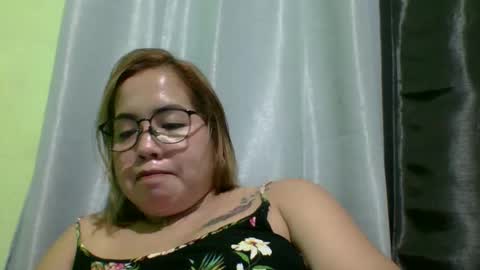 Snapshot of small_boobs59 chatting on 16, 5, 2026 Lovewella online show from 16, 5, 2026