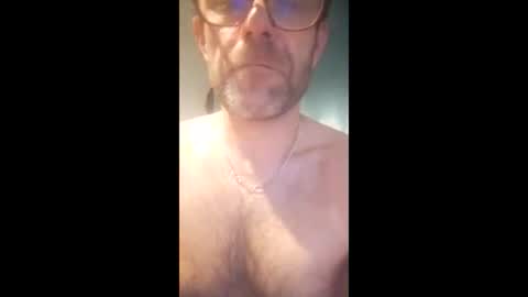 Snapshot of small_dick12 chatting on 21, 11, 2025 guy37 online show from 21, 11, 2025