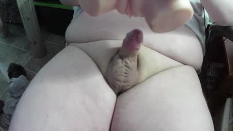 Snapshot of smallchubbers chatting on 22, 12, 2025 smallchubbers online show from 22, 12, 2025