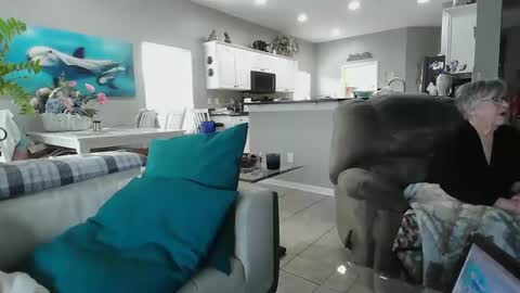 Daddy online show from 2, 2, 2025