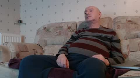 Snapshot of smallsteve562 chatting on 15, 2, 2026 Steve online show from 15, 2, 2026