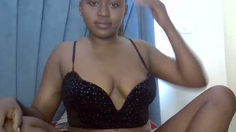 smiley_berry online show from 29, 9, 2025