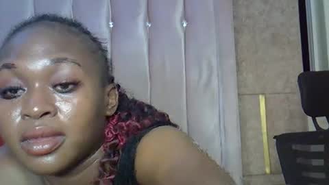 smiley_berry online show from 2, 11, 2025