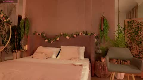 Mia online show from 16, 10, 2025