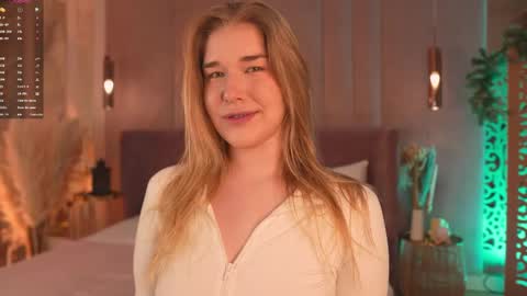 Snapshot of smiley_mia_ chatting on 1, 3, 2026 Mia online show from 1, 3, 2026