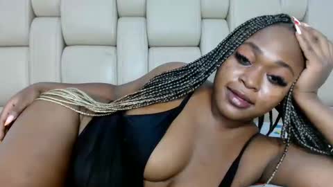 Snapshot of smileyberry_lilly chatting on 11, 6, 2026 lilly online show from 11, 6, 2026