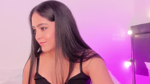 Snapshot of smiling__girl chatting on 9, 2, 2025 online show from 9, 2, 2025