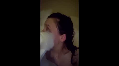 love bug online show from 25, 2, 2026