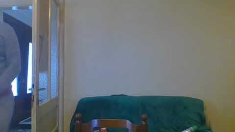 Snapshot of smokered100s chatting on 5, 10, 2025 luca online show from 5, 10, 2025