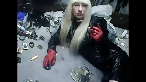 smokeslut365 online show from 8, 1, 2025