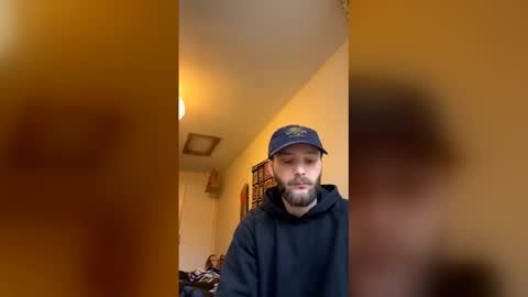 Snapshot of smokeupherbal chatting on 1, 2, 2026 smokeupherbal online show from 1, 2, 2026