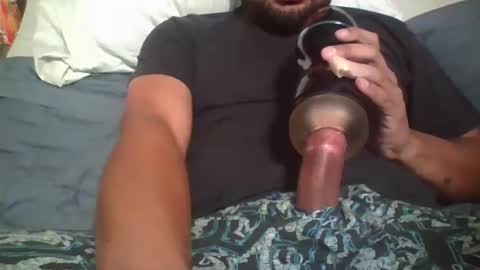 Snapshot of smokey573 chatting on 25, 11, 2025 memelucas online show from 25, 11, 2025