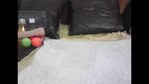 Snapshot of smoky_dirty09 chatting on 10, 9, 2025 moi online show from 10, 9, 2025