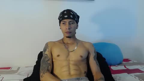 Snapshot of smooke_skinny chatting on 17, 9, 2025 Daniel Aston online show from 17, 9, 2025