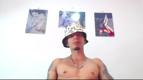 Snapshot of smooke_skinny chatting on 12, 10, 2025 Daniel Aston online show from 12, 10, 2025