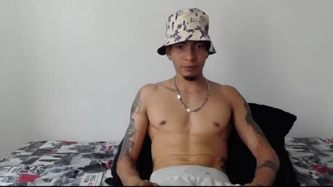 Snapshot of smooke_skinny chatting on 22, 10, 2025 Daniel Aston online show from 22, 10, 2025