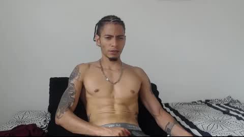 Snapshot of smooke_skinny chatting on 26, 10, 2025 Daniel Aston online show from 26, 10, 2025