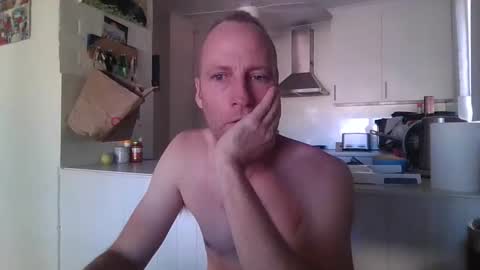 Snapshot of smoothroundbottom chatting on 14, 2, 2025 KinkyDonks online show from 14, 2, 2025