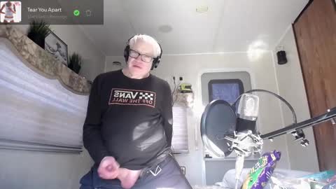 Viiscount  Snarfle Von Snarfenberg online show from 27, 2, 2025